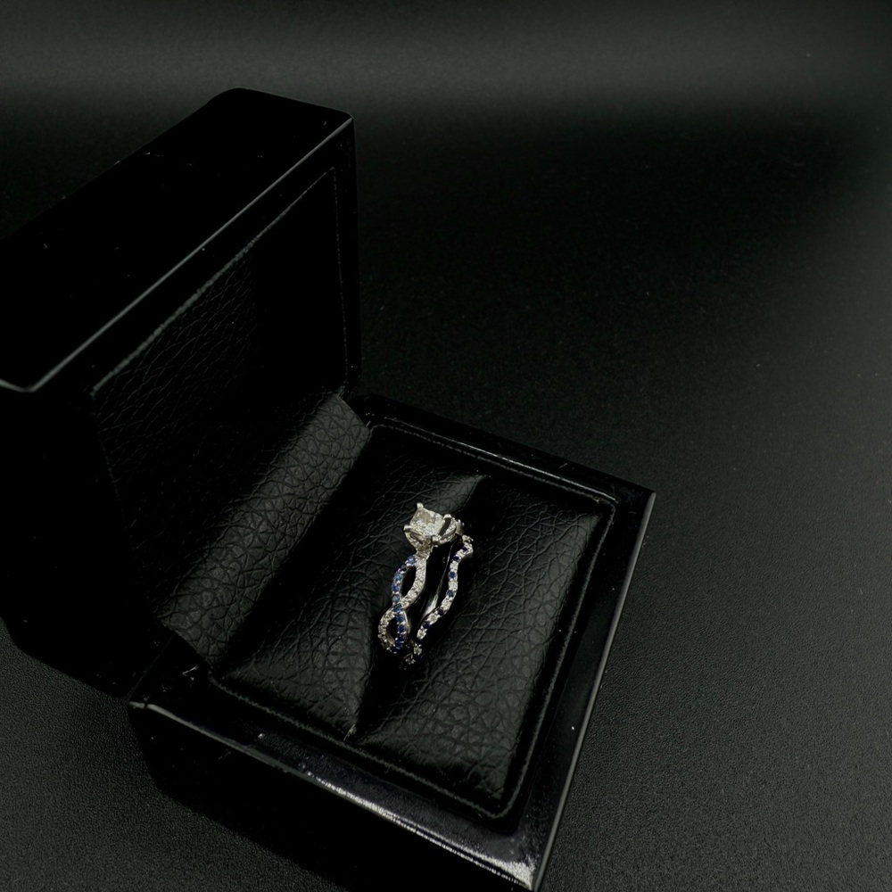 14k white gold & sapphire wedding ring set - Picture 5 of 8